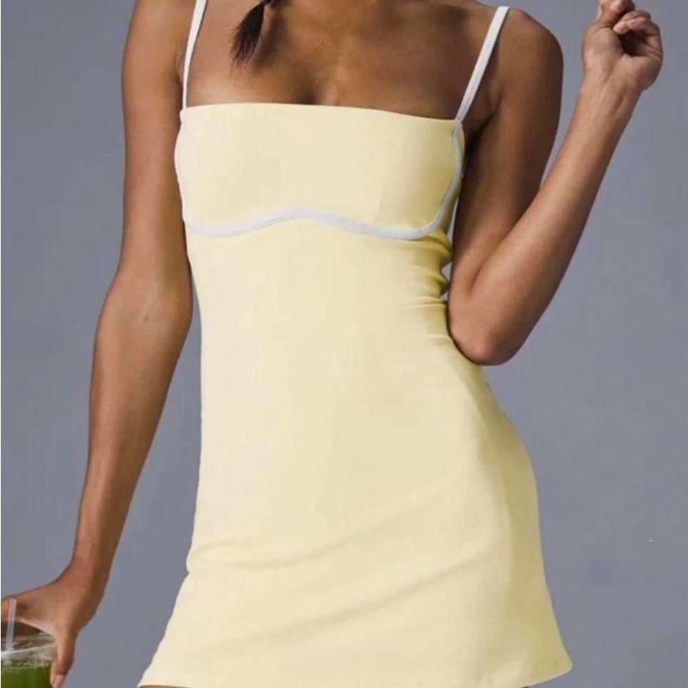 ALO YOGA Elegant  Yellow  Dress